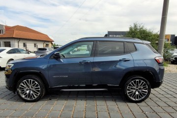 E-HYBRID MY25 Summit mhev